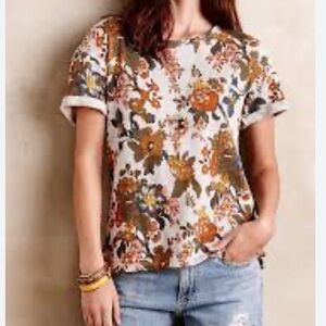 Anthropologie top in excellent pre loved condition!
